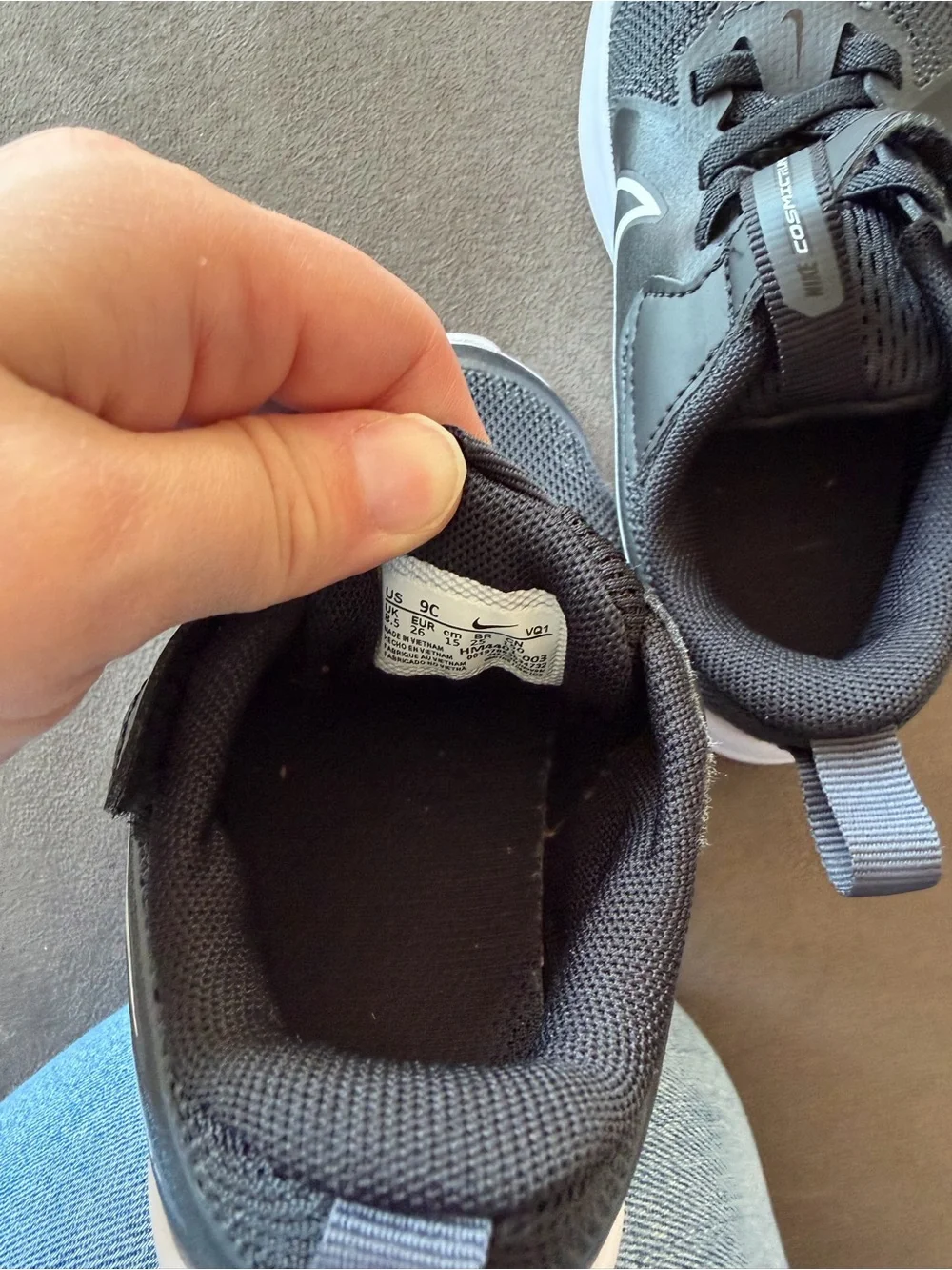 Nike Cosmic Runner Kids Black White Velcro Running Shoes 9c